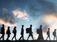 Pakt EU o migracijah naj bi preprečeval zlorabo migrantov v politične namene