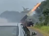 AKTUÁLNE Ďalší vojenský konflikt! Na hraniciach Thajska a Kambodže hlásia prudké boje: Bangkok nasadil stíhačky F-16