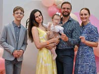 Zľava: Oliver Boublík, Katarína Ivanková, Olívia, Přemek Boublík, Karin Olasová