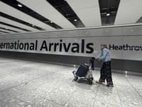 Výpadok systému NATS v Anglicku ochromil leteckú dopravu: Heathrow a Gatwick pozastavili odlety