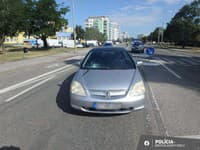 Polícia žiada verejnosť o pomoc pri objasňovaní nehody na bratislavskej Uzbeckej ulici