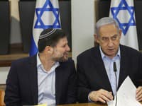 Izrael okrepil bombardiranje Gaze in načrtuje zavzetje mesta, medtem ko Gingrich dvomi o uspehu uničenja Hamasa