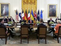 MIMORIADNY ONLINE Summit v Bielom dome: Trump sa pokúsi zorganizovať trojstranné rokovania s Putinom