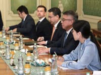 Robert Fico a predstavitelia spoločnosti Gotion InoBat Batteries