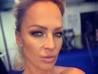 Učiteľka lásky Belohorcová si opäť ĽAHLA POD NÔŽ: Po 10 rokoch sa LÚČI so svojím BUJNÝM POPRSÍM!