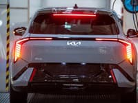 Prelomový moment: Kia u nás štartuje výrobu prvého plne elektrického auta, takto vyzerá!