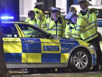 Policajta jeho vlastnou zbraňou v Nemecku zastrelil muž: Bol podozrivý z lúpeže