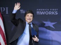 Útok na Mileiho! Argentínsky prezident čelí násiliu: Na jeho auto hádzali kamene