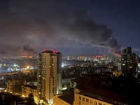 MIMORIADNY ONLINE Ukrajina pod paľbou dronov: Obyvatelia museli utekať do krytov, škody hlásia aj zo Záporožia