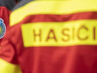 Hasiči mali v noci zásah: Išlo o požiar skladu v bratislavskom Ružinove