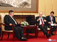 PREKVAPENIE pred stretnutím Kima a Putina v Pekingu: Ich asistenti zviedli BIZARNÝ boj o ovládač od klimatizácie