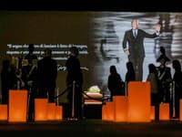 Posledná rozlúčka s Giorgiom Armanim v Miláne