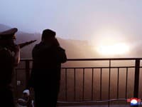 Kim Čong-un potvrdil pokračovanie jadrového programu Severnej Kórey