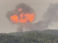 Hlavné mesto Litvy hlási obrovské výbuchy: Horí vlak s plynom