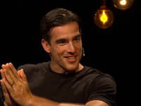 Herec Adam Bardy vrelácii Trochu inak s Adelou.