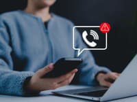 Pozor na podvody! Mobilní operátori hlásia masové volania