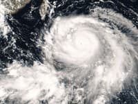 Supertajfún Ragasa sa blíži k Filipínam a Taiwanu: Úrady pripravujú evakuácie obyvateľov