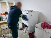 Poľská polícia odhalila najväčšiu výrobňu sfalšovaných liekov