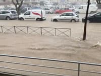 Španielsko v pohotovosti: Ibiza a Formentera zatvárajú pláže a školy kvôli povodniam