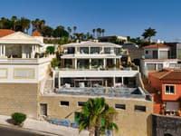 Dom Zuzany Belohorcovej a Vlasta Hájka je na predaj.