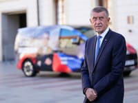 Babiš, Okamura in Macinka se dogovarjajo o novi vladi na Češkem