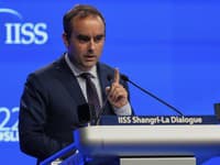 Staronový francúzsky premiér Lecornu oznámil vytvorenie novej vlády