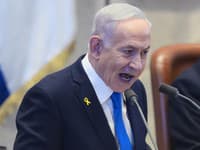 V Izraelu obtožnica zaradi groženj Netanjahuju, spopadi v Gazi in prekinjeno sojenje