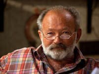 Rýchly PREVOZ do nemocnice... Herec Hrušinský vo VÁŽNOM stave: SKOLABOVALI mu pľúca!