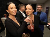 Veronika a Daniela Nízlové z dua TWiiNS