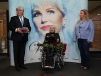 Krstní rodičia - Július Hron, Martina Flašíková