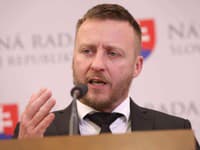 Kotlár si stojí za tvrdeniami o vakcínach napriek analýze SAV: Polícia prešetruje prípad šírenia poplašnej správy