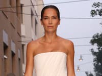 Módna prehliadka Michaela Kováčika. Na snímke Andrea Bezděková