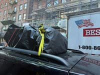 Šokujúce, čo našli na streche svojho auta po 160 kilometroch! TOHTO čierneho pasažiera určite nečakali: To zvládol?