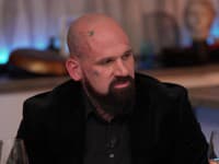 Kontroverzný Slovák sa KONEČNE spamätal: Nastúpil na ODVYKAČKU!