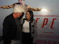 Premiéra filmu Nepela. Na snímke Rudolf Biermann, Natasha Nepela