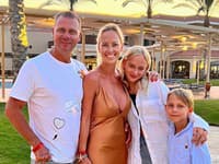 Zuzana Belohorcová s rodinou