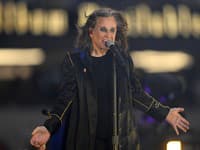 Nič rozkošnejšie dnes neuvidíte! Vnúčik legendárneho Ozzyho Osbourna (†76) odhryzol netopierovi hlavu