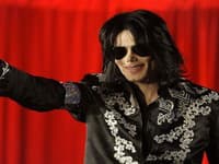 Zverejnili TRAILER k filmu o Michaelovi Jacksonovi: Stvárni ho... Kto iný, ak nie on?