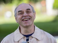 Miroslav Táborský v seriáli Stopy Jára Cimrmana