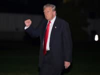 Trump omilostil desiatky obvinených z pokusu zvrátiť výsledok volieb v 2020