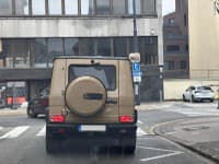 Michal Navara v aute s Irinou