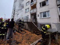 MIMORIADNE Horí bytový dom: Hlásia viacero zranených, pripravený je aj evakuačný autobus