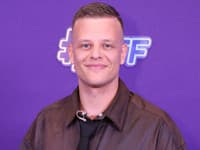 Dcérka slovenského moderátora sa narodila s 12 prstami: Jeden jej ODPADOL... Ďalší musia OPEROVAŤ!