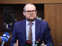 AKTUÁLNE Súd zrušil personálny rozkaz ministra Šutaja Eštoka