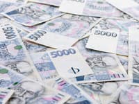 Policija preiskuje prostore uprave železnic zaradi domnevne korupcije pri javnih naročilih