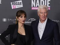 Richard Gere so svojou manželkou Alejandrou