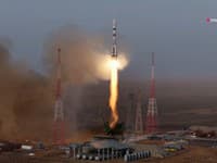 K Medzinárodnej vesmírnej stanici z Bajkonuru odletela nová americko-ruská posádka