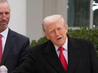 USA pritvrdila: Proti venezuelskému obchodu s drogami začnú bojovať aj na súši