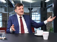 Opozičník Hlina: Vychovali ma námestia a to, čo urobil študent Muro, mi je sympatické!