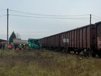 Ďalšia tragédia na železnici: Zrážka nákladného auta a vlaku! Privolaný bol aj záchranársky vrtuľník